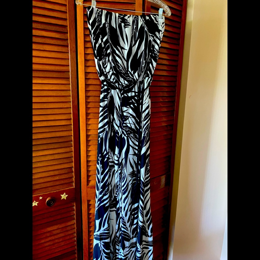 Black and white jumpsuit size M